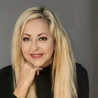 Shawna Terry, Realtor at Coldwell Banker Brokers of the Valley